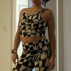 Dazey LA | Anthropologie | Black and white sports bra | Large L